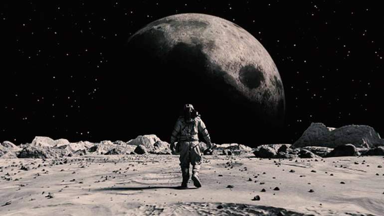 Apakah Bulan Termasuk Planet