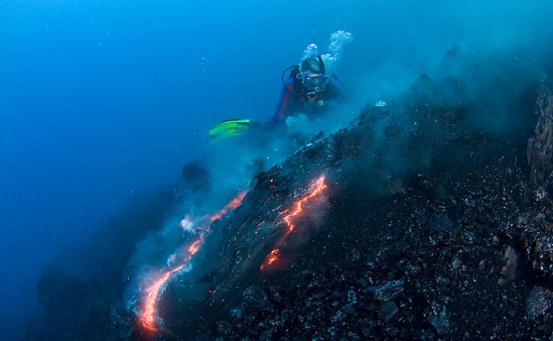 Riset Ilmiah Api Dasar Laut